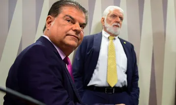 Senadores partem nesta sexta-feira para reabrir diálogo com os EUA