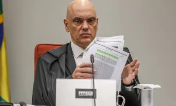 Juristas apontam excessos em decisões de Moraes contra Bolsonaro