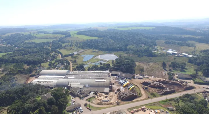 Tarifaço americano teve efeito “pontual” na economia, diz IBGE