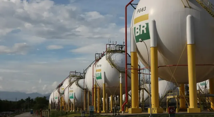 Petrobras reduz em 14% preço do gás natural para distribuidoras
