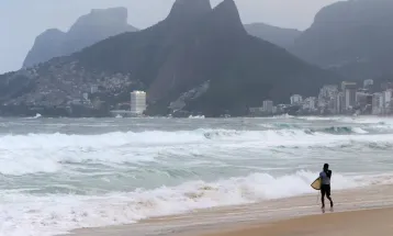 Marinha emite aviso de ressaca e alerta de ventos fortes no Rio