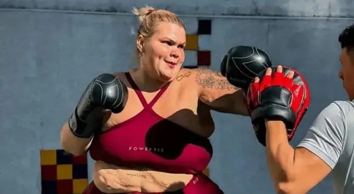 Thais Carla revela uso de remédio para emagrecer três meses após cirurgia bariátrica