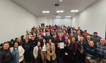 Itaipu e Fetaep assinam acordo para desenvolver a agricultura familiar no Paraná