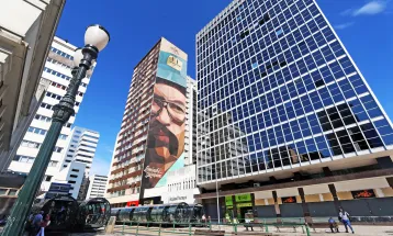 Murais transformam o Centro de Curitiba com arte e poesia