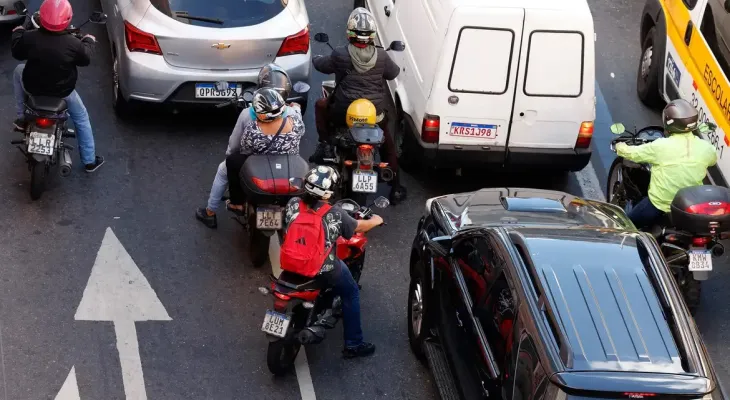 Moto cresce como opção perigosa para quem teve mobilidade negada