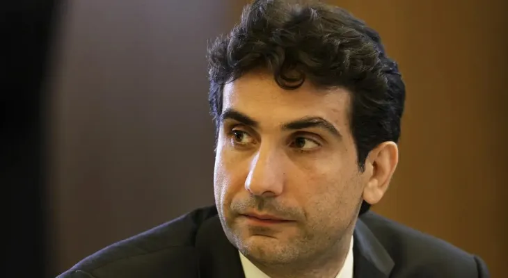 Pix deve permanecer sob gestão pública, diz Galípolo