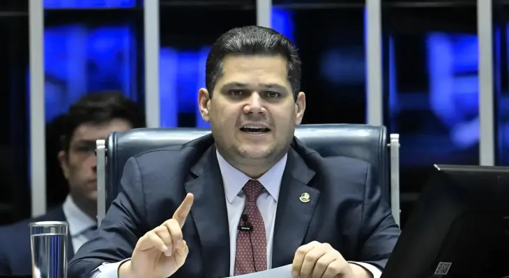 Alcolumbre rejeita impeachment de Moraes e desanima oposição no Senado