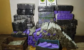 Polícia apreende 678,3 kg de maconha após perseguição e troca de tiros em Cascavel