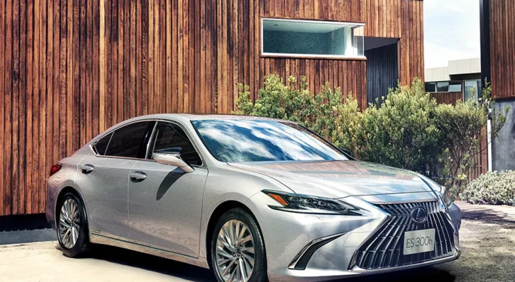 Carros de luxo e sala VIP: TST gasta milhões para “conforto” de ministros