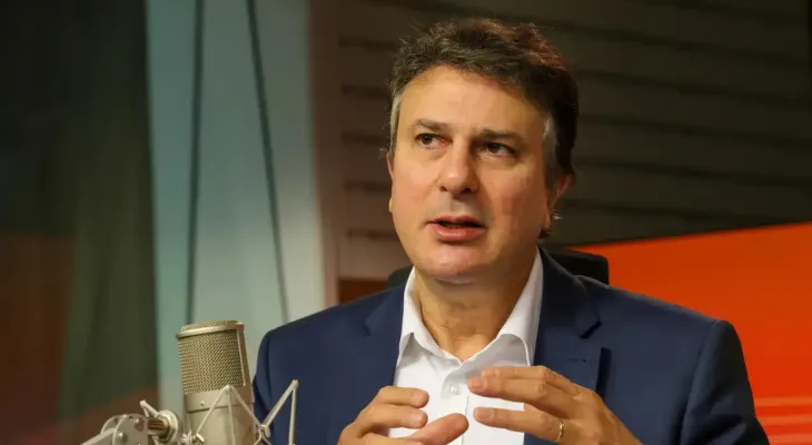 Camilo defende regulação digital para proteger público infantojuvenil