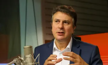 Camilo defende regulação digital para proteger público infantojuvenil