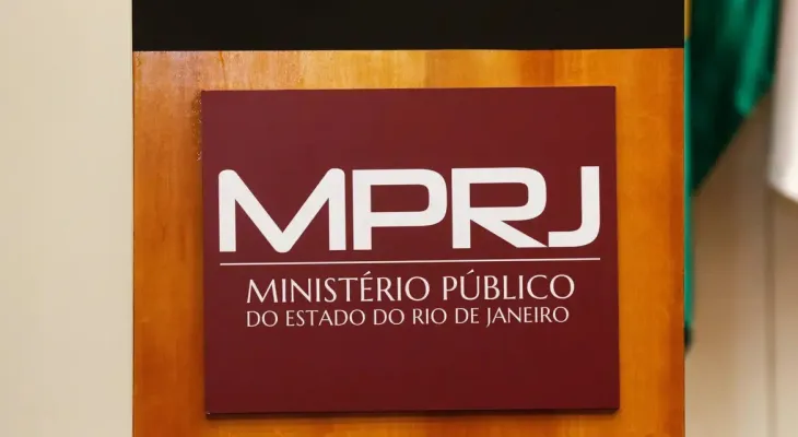 MP pede prisão preventiva de jovens que doparam turistas ingleses