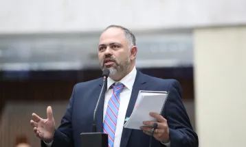 Deputado Artagão Júnior (PSD) cobra fim de sorteio aleatório de clínicas para exames da CNH