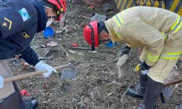 50 profissionais estão envolvidos nas buscas por vestígios das vítimas da explosão em Quatro Barras