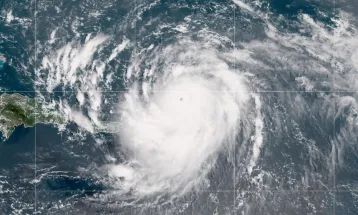 Furacão Erin atinge categoria 5 e ameaça Caribe