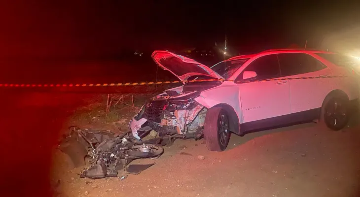 Colisão frontal deixa motociclista morto na PR-497, em Itaipulândia