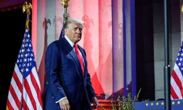 Trump afirma que guerra contra o Irã termina quando ele decidir: "Muito à frente da programação"