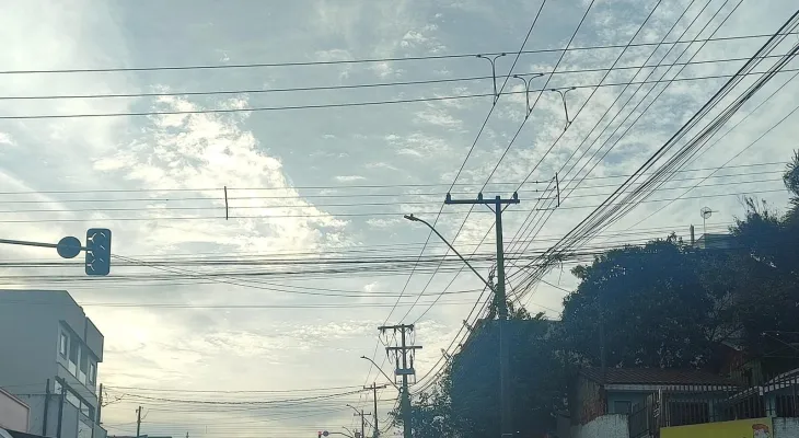Ventos fortes e calor marcam a terça-feira em Cascavel