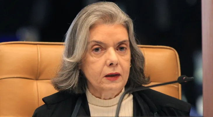 Cármen Lúcia nega liminar que pedia 120 dias de licença-paternidade