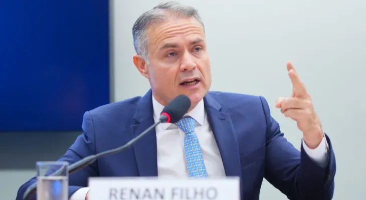 Ministro dos Transportes volta a defender fim a obrigatoriedade dos cursos de formação de condutores