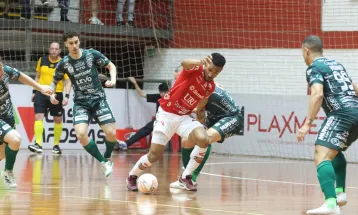 Cascavel Futsal permanece no G-8 nesta rodada