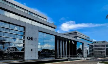 Reforma Administrativa pode proibir aposentadoria compulsória como punição a juízes e promotores