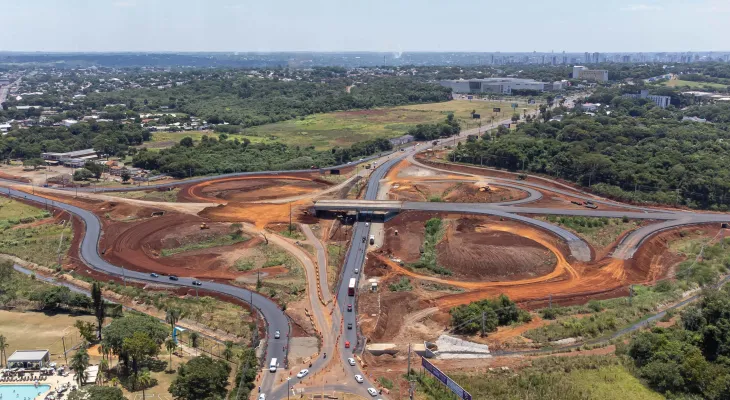 Obras da Perimetral Leste de Foz do Iguaçu avançam e chegam a 75% de execução