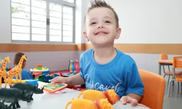 Espera! Quase 4 mil crianças aguardam por vagas em Cmeis de Cascavel