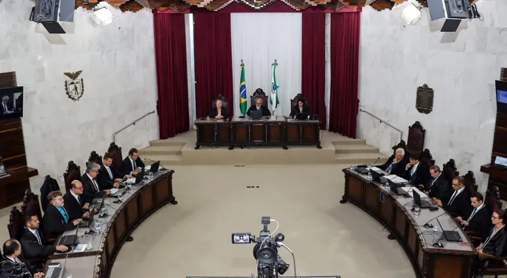 Privatização da Celepar pode ser suspensa após pedido no TCE-PR