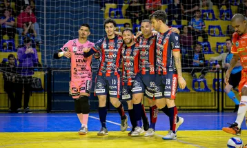 Cascavel encara o São José em duelo pela 19ª rodada da LNF