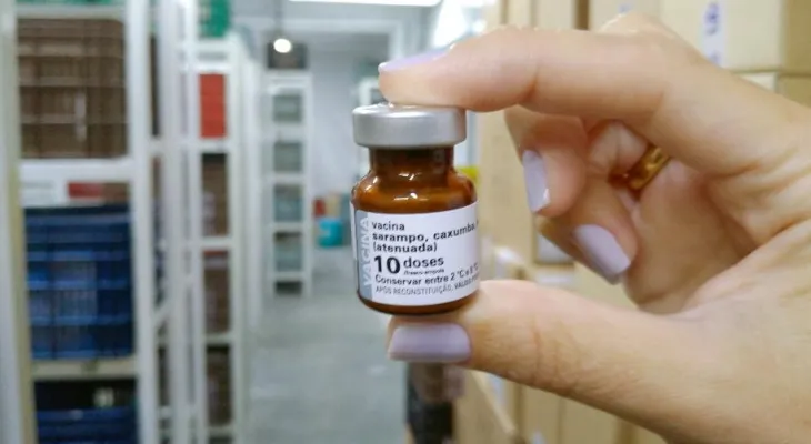 Saúde reforça vacinação contra sarampo para jovens de 20 a 29 anos