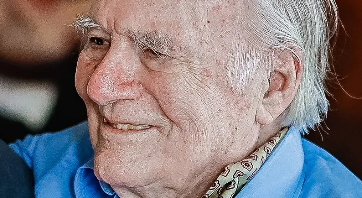 Morre Mino Carta, fundador das revistas Veja e Carta Capital