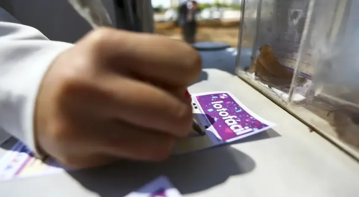 Aposta de R$ 3,50 feita em Curitiba acerta a Lotofácil e rende R$ 1,8 milhão