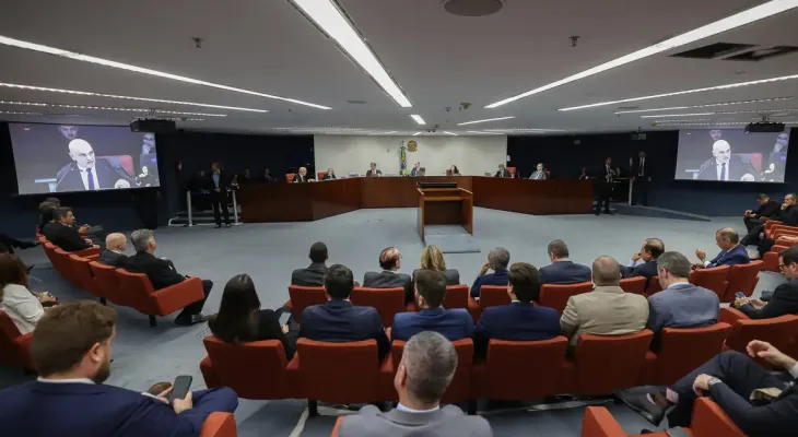 Confira como foi o primeiro dia de julgamento de Bolsonaro e aliados no STF