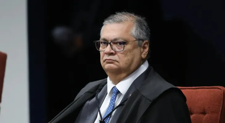 PF indicia mulher que tentou agredir Flávio Dino durante voo