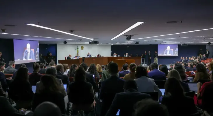Heleno se distanciou de Bolsonaro e não sabia de golpe, diz advogado