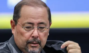 Não há uma única prova que ligue Bolsonaro a golpe de 8/01, diz defesa