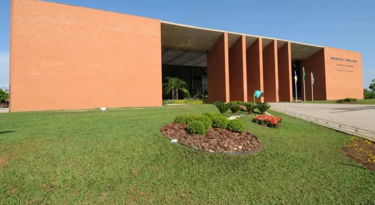 PF faz buscas em gabinetes de dez deputados estaduais do Tocantins