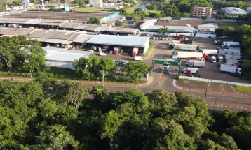 Ceasa Paraná abre licitação para serviços de limpeza e coleta de resíduos na unidade de Foz do Iguaçu