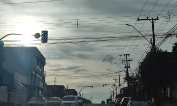 Céu nublado e rajadas de vento marcam início de semana em Cascavel