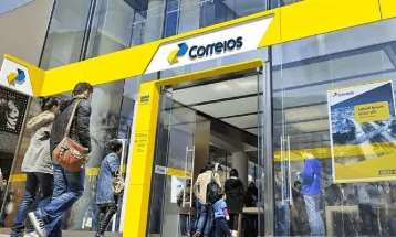 STF: Moraes barra “vale-peru” de R$ 2,5 mil e freia gasto bilionário nos Correios