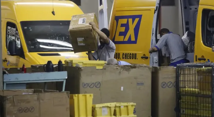 Correios registram rombo bilionário e prejuízo no semestre já supera todo 2024