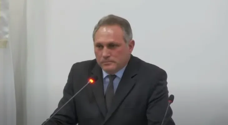Vereador Helio de Mello renuncia ao mandato em Irati em meio a investigação da Polícia Civil