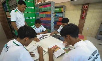 Pesquisa revela que menos de 40% dos alunos valorizam professor