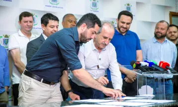 Prefeito apresenta projeto de lei para mais 4 conjuntos habitacionais com 600 unidades