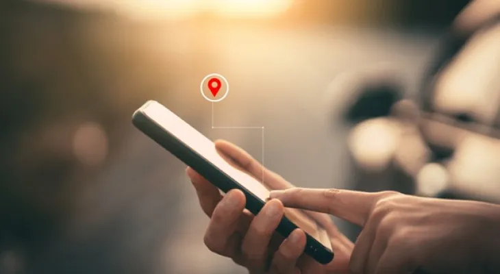 TRT-PR reconhece vínculo de emprego de doméstica com base em geolocalização