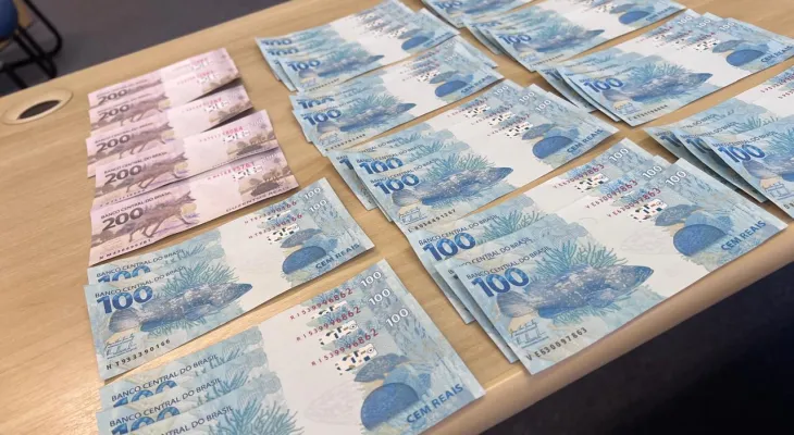 Polícia Federal prende em flagrante indivíduo com R$ 4 mil em cédulas falsas em Colombo