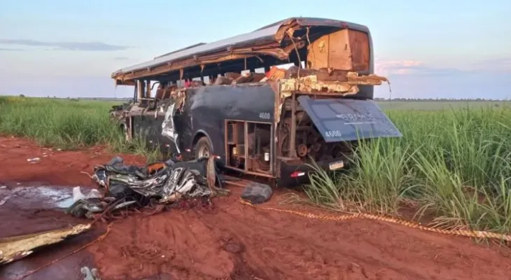Motorista que fugiu após acidente com 12 estudantes mortos é condenado