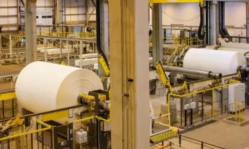 Indústria completa 10 meses de pessimismo, apesar de alta na confiança