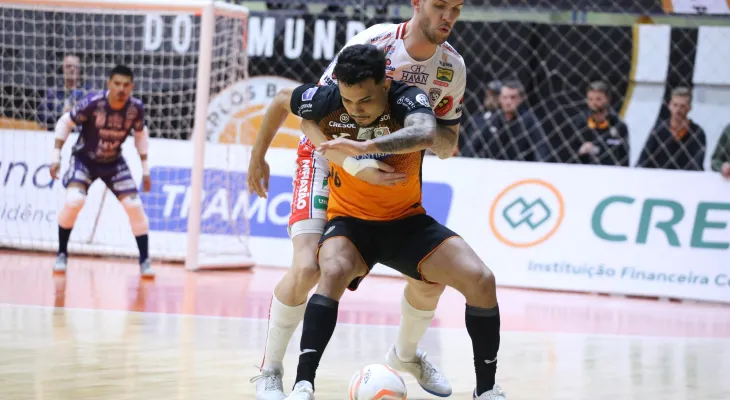 Cascavel Futsal é superado pelo Carlos Barbosa pela Liga Nacional